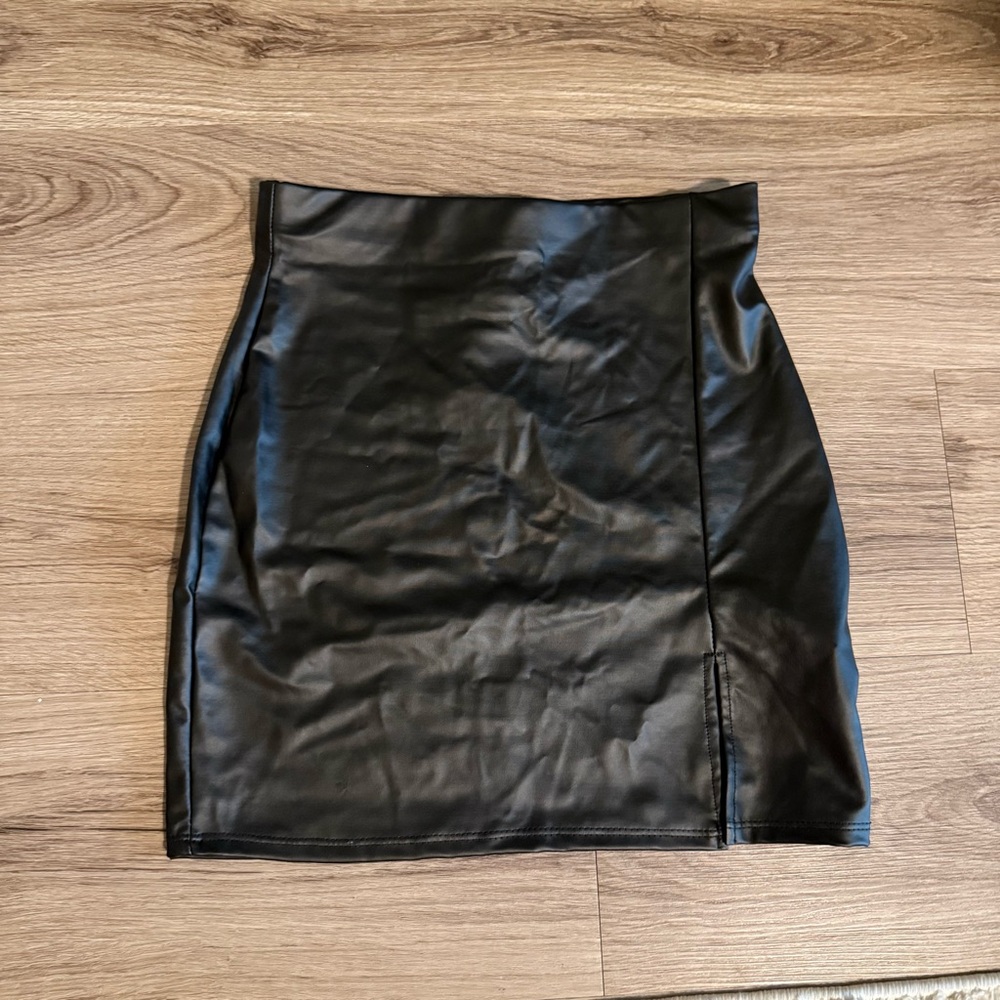 Windsor Black Faux Leather Mini Skirt